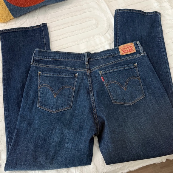 Classic Levi’s 505 Straight Denim Jeans - Picture 7 of 10